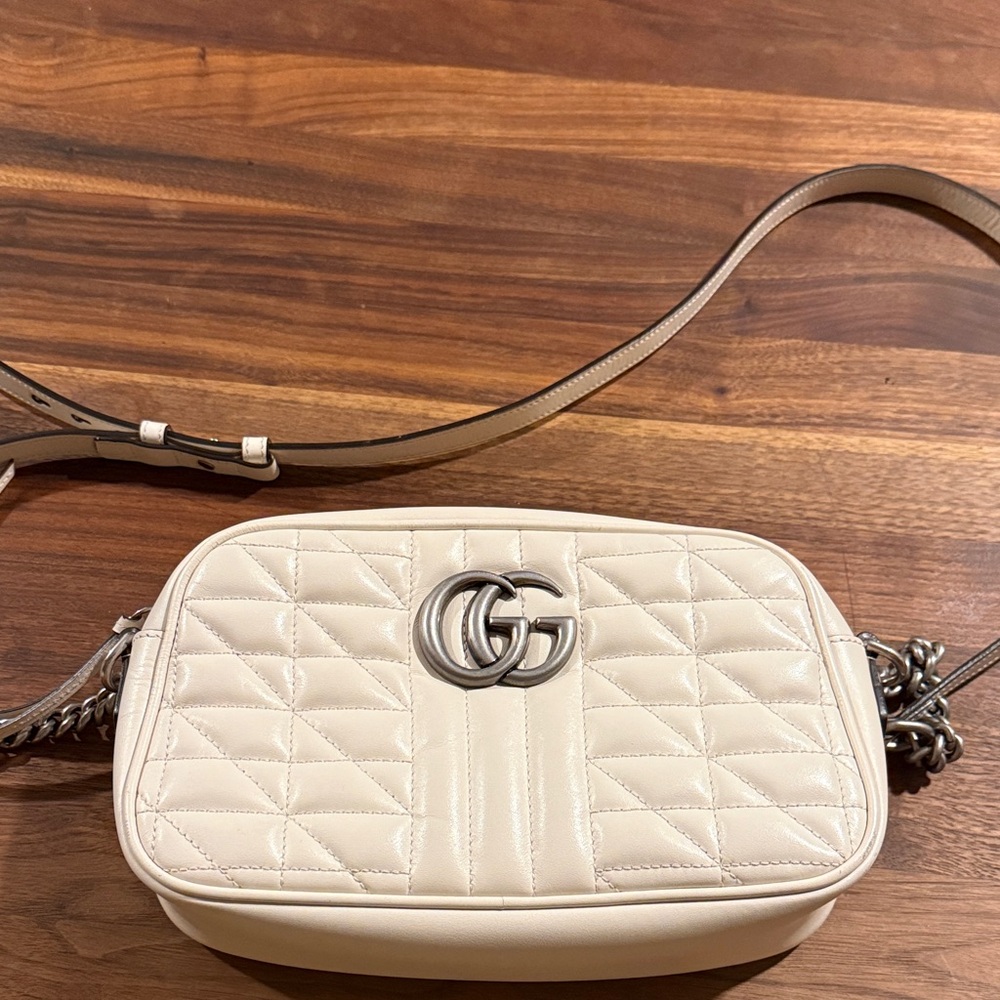 Authentic Gucci GG Marmont Small Camera Bag
